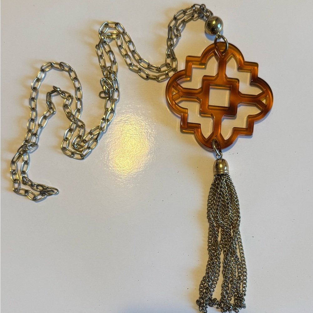 Gold Chain Necklace with Tortoiseshell Quatrefoil Pendant.